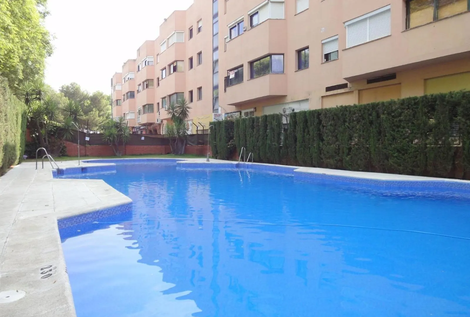 Apartclub Este Sewilla 0*,